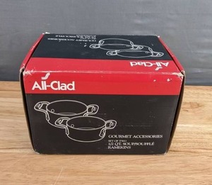 lot 152 image: NEW All-Clad Gourmet Accessories Set of Two 12 Qt. SoupSouffle Ramekins D