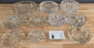 lot 174 image: Assortment of Crystal and Glass Ashtrays D