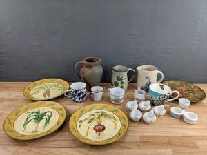 lot 169 image: Assorted Kitchen Decor - Vegetable Decorative Plates, Mugs, Egg Cups, Pitchers, and more D