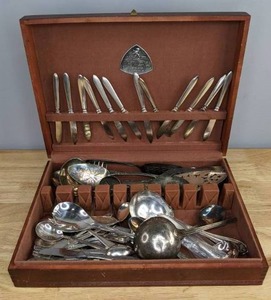 lot 30 image: Beautiful Mixed Silverware Set in J B Hudson Co Flatware Utensil Storage Case D