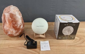 lot 201 image: 3D Moon Lamp & Himalayan Salt Lamp D