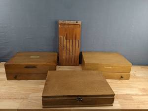 lot 222 image: A Collection of Wooden Boxes and Knife Block D