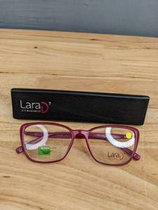 lot 256 image: New Lara D Eyeglasses with Display Lenses  L