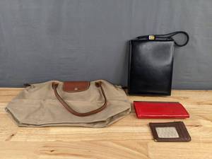 lot 228A image: An Assortment of Purses and Wallets D