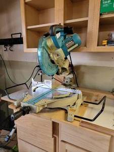Mikita 10 Miter Saw