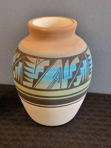 Beautiful Indigenous Fine Art Pottery Pairing - Mesa Verde Pottery