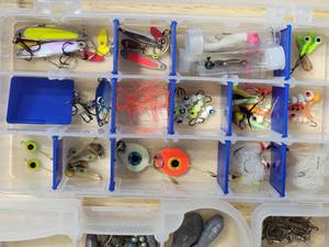 Amazing Anglers Tackle Set B - Hooks, Weights & Swivels