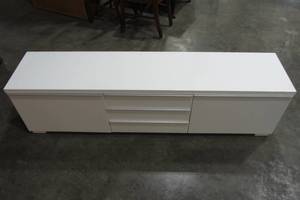 lot 42 image: Ikea Besta Burs TV unit, high gloss white, 70 78x16 18x19 14 