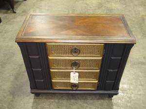 lot 70 image: 26 x 30 x 14 12 Modern Living Room Cabinet