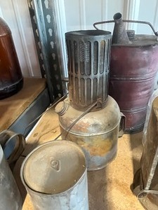 vintage oil cans   oil lamp   glass oil bottle