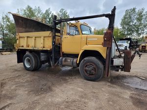 1975 International Fleetstar 2050