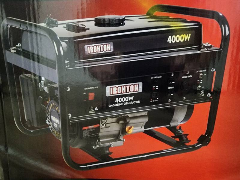 lot 3 image: Ironton 4000 Watt Generator