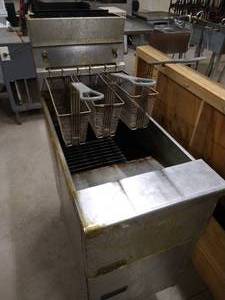 Pitco Deep Fryer With (3) Baskets