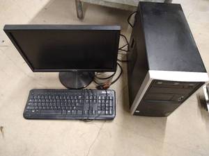 Computer With Monitor & Keyboard