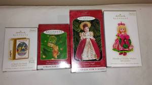 Hallmark Keepsake Collectible Winnie the Pooh and More (4)