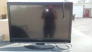Sylvania 36 in. TV.