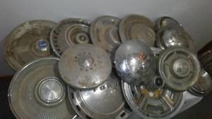 Hubcaps about 20, Ford, Chevy, Chrysler, Plymouth, Corvette and more.