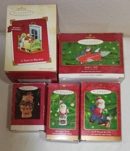 Hallmark Keepsake Collectible Ornaments  (5)