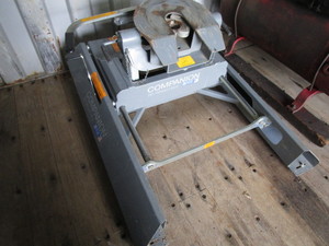 B&W Companion 5th Wheel Hitch