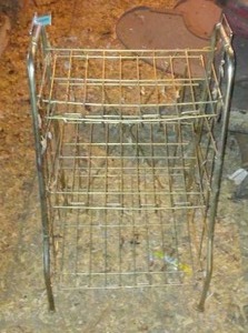 lot 310 image: Metal Retail Collapsible Shelving.