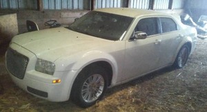 lot 278A image: Chrysler 300. Runs and Drives.