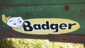 lot 349 image: Badger Electric Transfer Elevator.