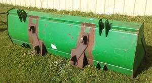 lot 359 image: John Deere Bucket Set Up For New Holland International. 8 foot.