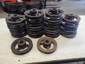lot 198 image: Lot of (20) New Cast Iron Pulleys - 5.75 Diameter with 1.00 Bore