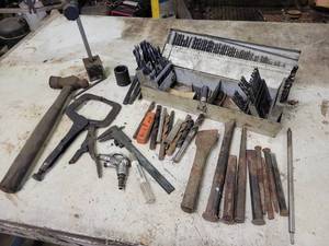 lot 242 image: Drill Bit set, Welding Clamp, Ballpeen Hammer, Chisels and More
