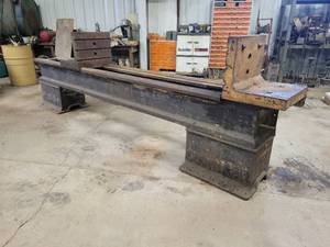 lot 115 image: Cast Iron Lodge & Shipley Lathe Bed - Approx. 13 Long x 23 Wide x 50 Tall Overall