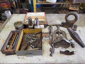lot 263 image: Pipe Vise, Pintle Hook, Oil can, Drill Bits, Cutters and More
