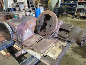 lot 269 image: HPM Lathe Tailstock and Bridgeport Mill Head