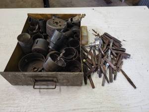 lot 136 image: Lot of Hole Saws, Taps, and More