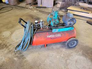 lot 143 image: Porter Cable 15 Gallon Air Compressor  with Hose - Tested and Works