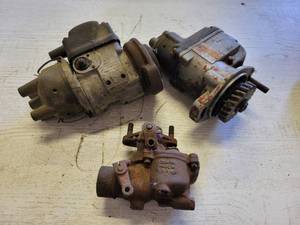 lot 152 image: International Harvester and Fairbanks Magnetos and Zenith Carburetor