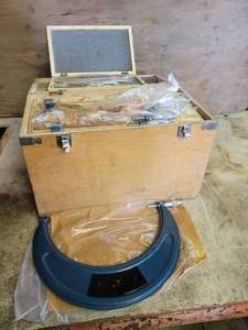 lot 316 image: Micrometer Set in Wood Case - 6 to 12
