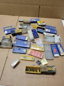 lot 341 image: Large Lot of Assorted Carbide Inserts