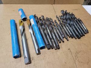 lot 376 image: Lot of Taper Shank Twist Drill Bits - Sizes up to 3132