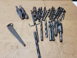 lot 377 image: Lot of Twist Drill Bits - sizes up to 1-1564  Drift Pin