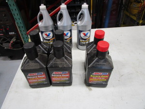 lot 13 image: 75-90 & 75-140 Gear Lube