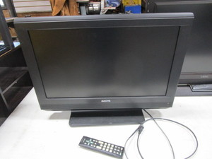 lot 28 image: 26 Sanyo TV
