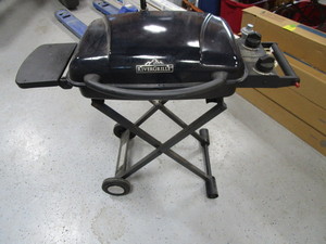 lot 33 image: Collapsible Camping Grill