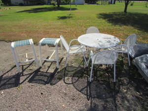 lot 54 image: Patio Furniture