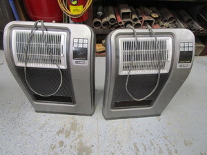 lot 63 image: Ceramic Heaters