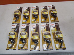 lot 160 image: (10) Toilet Handles & Levers