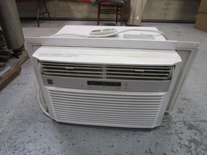 lot 180 image: Window AC Unit