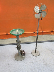 lot 186 image: Vintage Fan & 