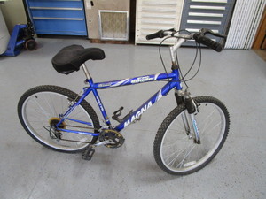 lot 205 image: 18 Speed Bike