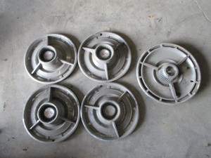 lot 216 image: SS Hubcaps
