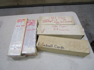 lot 251 image: Baseball & Football Cards